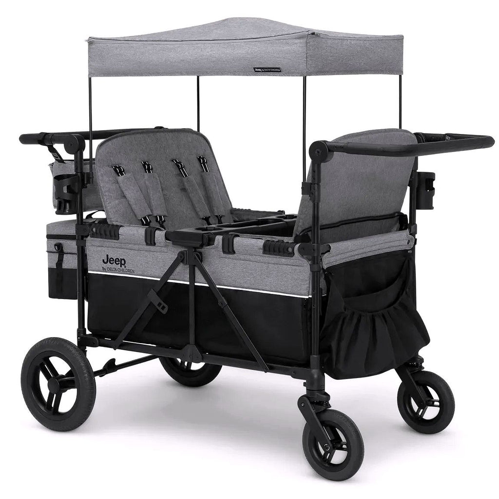 2026 Jeep Wrangler Deluxe 4-Sitzer Kinderwagen-Bollerwagen von Delta Children