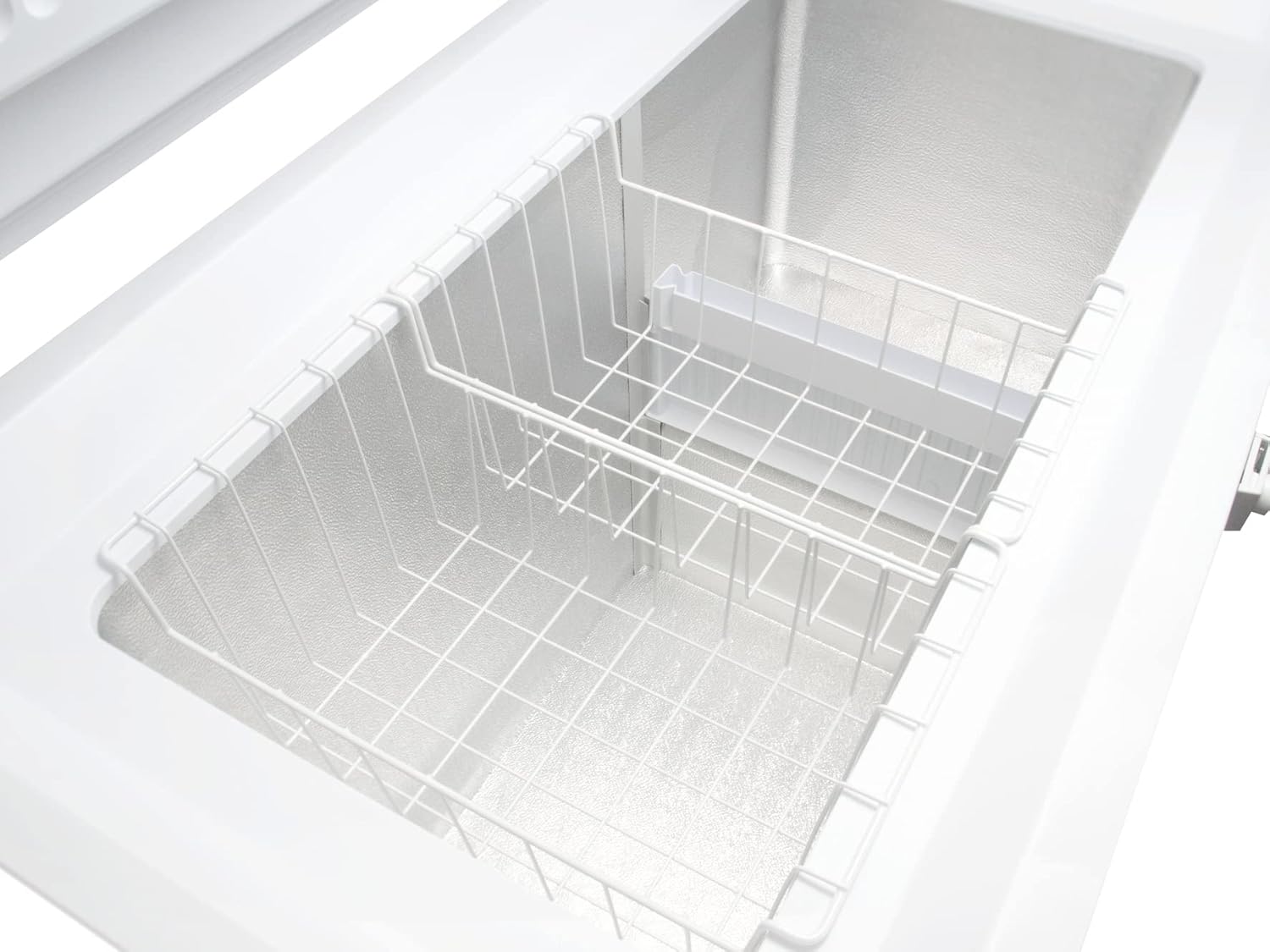 Bauknecht GT 219 A3 Gefriertruhe/ Gefrieren: 215 L/ Supergefrieren/ SapceMax/ Innenbeleuchtung/ ECO Energiesparen/ Kindersicherung