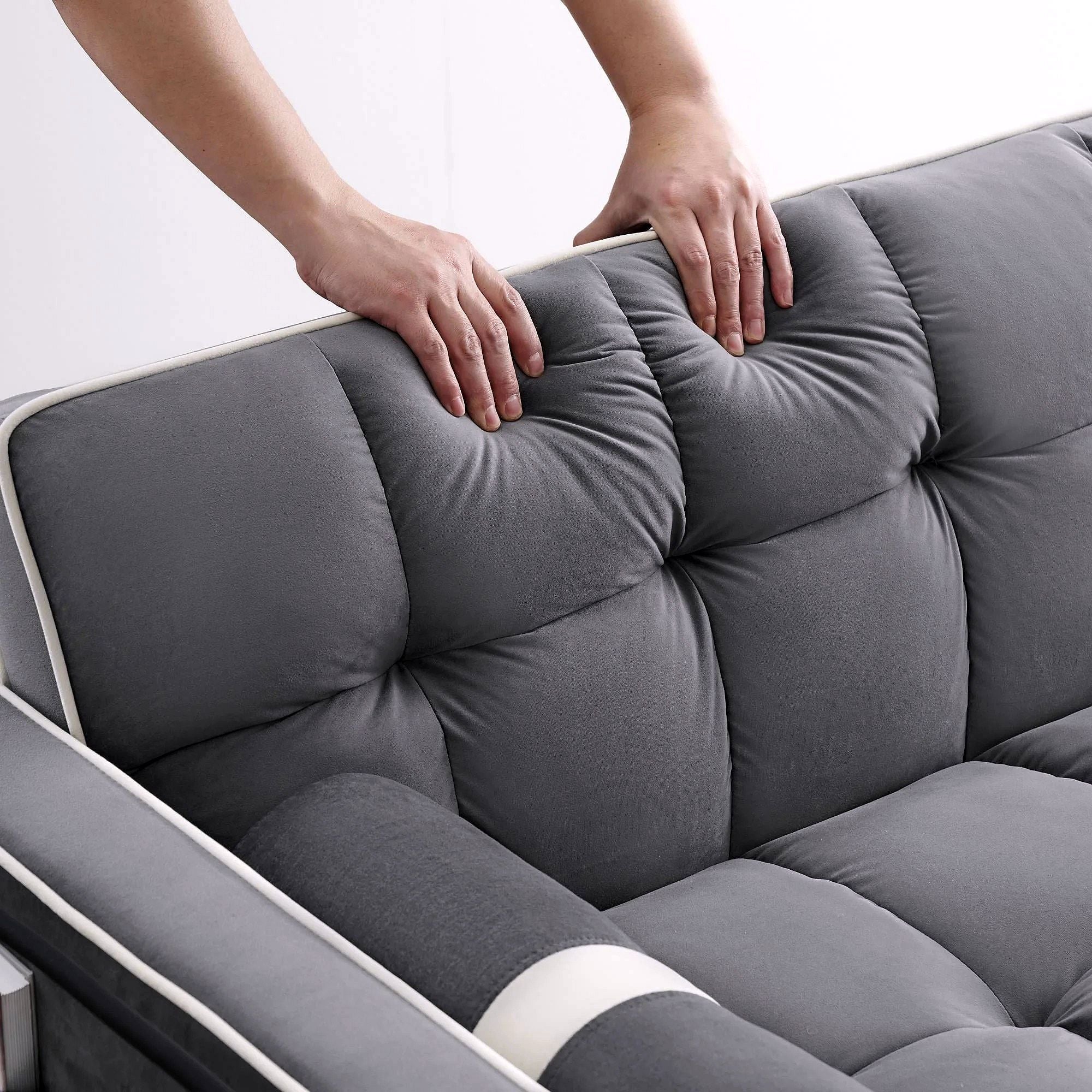 2026 3-in-1 Schlafsofa Couchbett, kleines umwandelbares Samt-Loveseat mit Ausziehbett, verstellbarer Rückenlehne, Zylinderkissen, Mehrfach-Taschen & Handyhalter – Grau, 55,5"